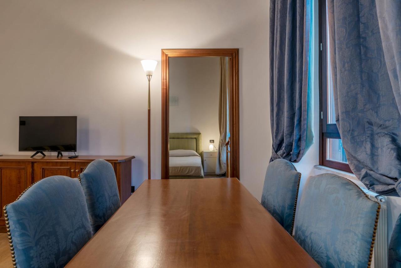 Piazza Di Spagna Elegant Apartment Rome Exterior photo
